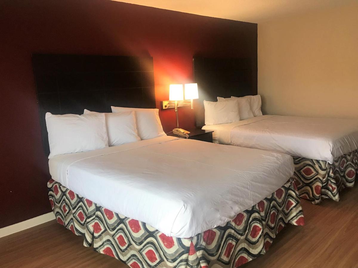Motel Red Roof &