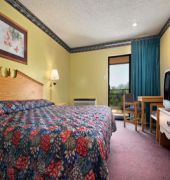 Red Roof & Motel 2*